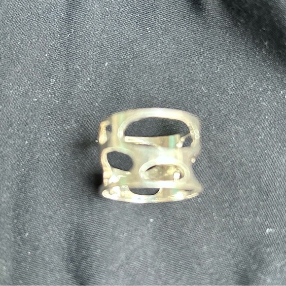 Sterling Silver Ring - Picture 2 of 4